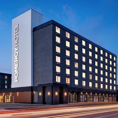 Pomeroy Hotel & Conference Centre Grande Prairie Buitenkant foto