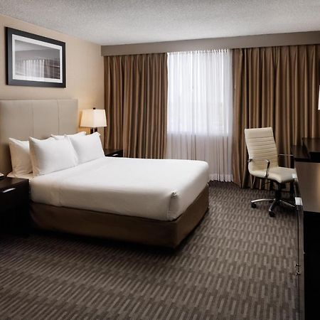 Pomeroy Hotel & Conference Centre Grande Prairie Buitenkant foto