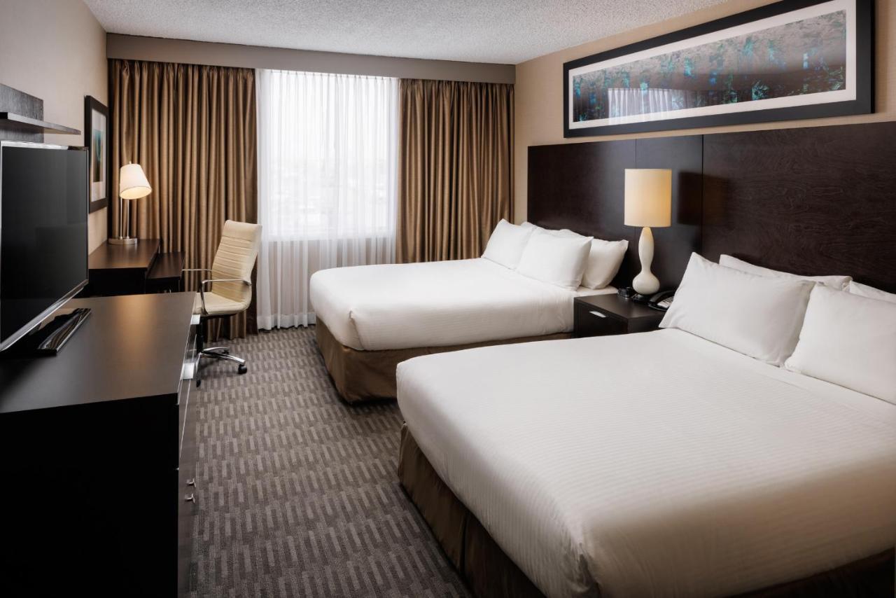 Pomeroy Hotel & Conference Centre Grande Prairie Buitenkant foto