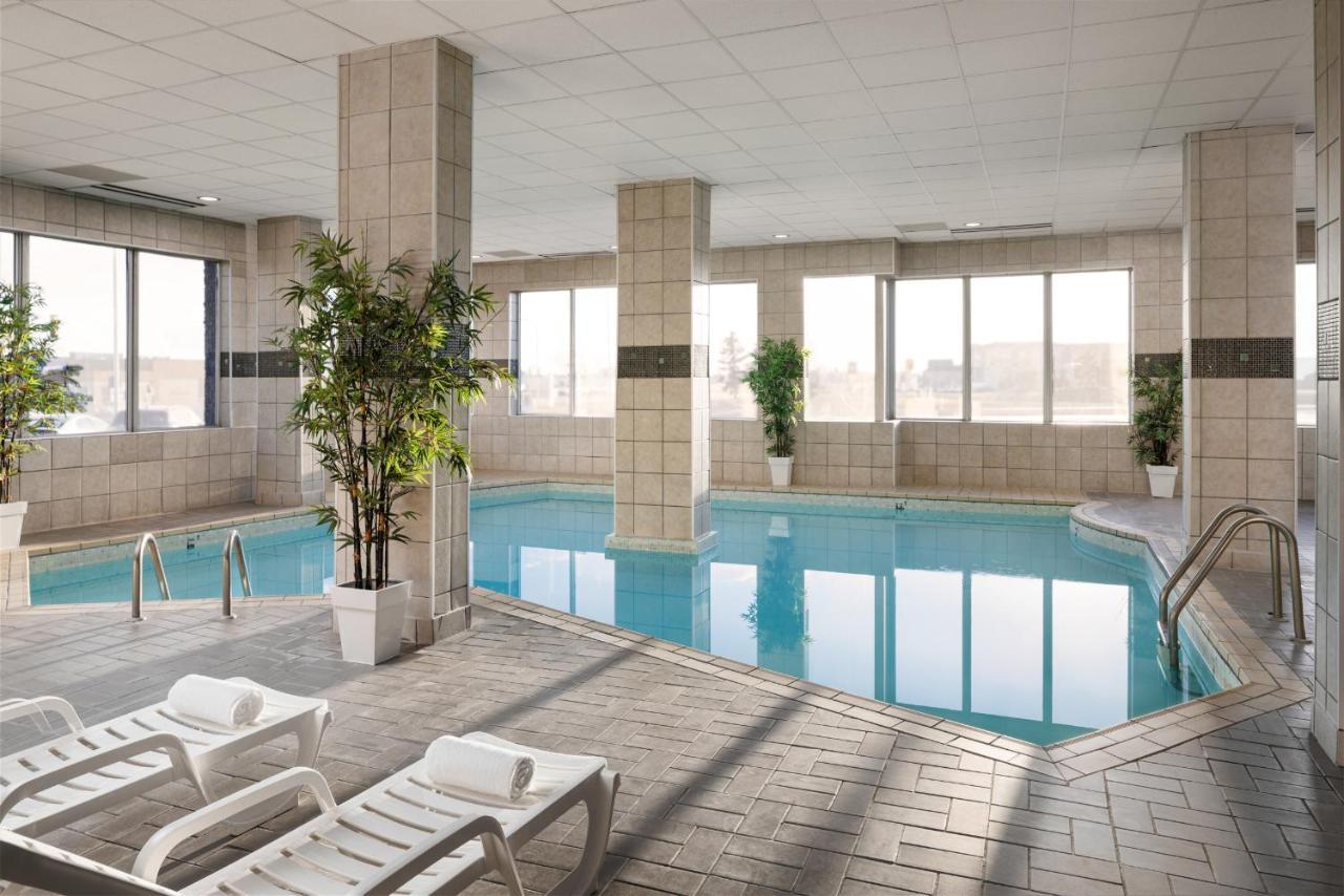 Pomeroy Hotel & Conference Centre Grande Prairie Buitenkant foto
