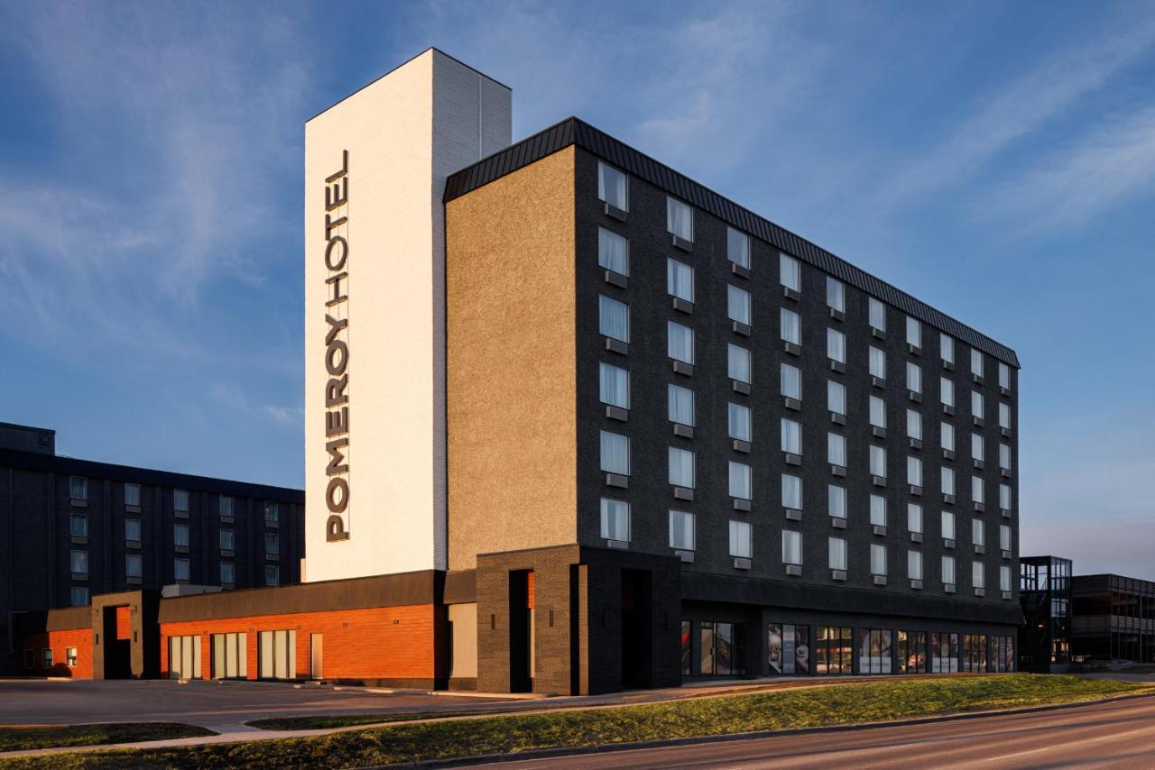 Pomeroy Hotel & Conference Centre Grande Prairie Buitenkant foto