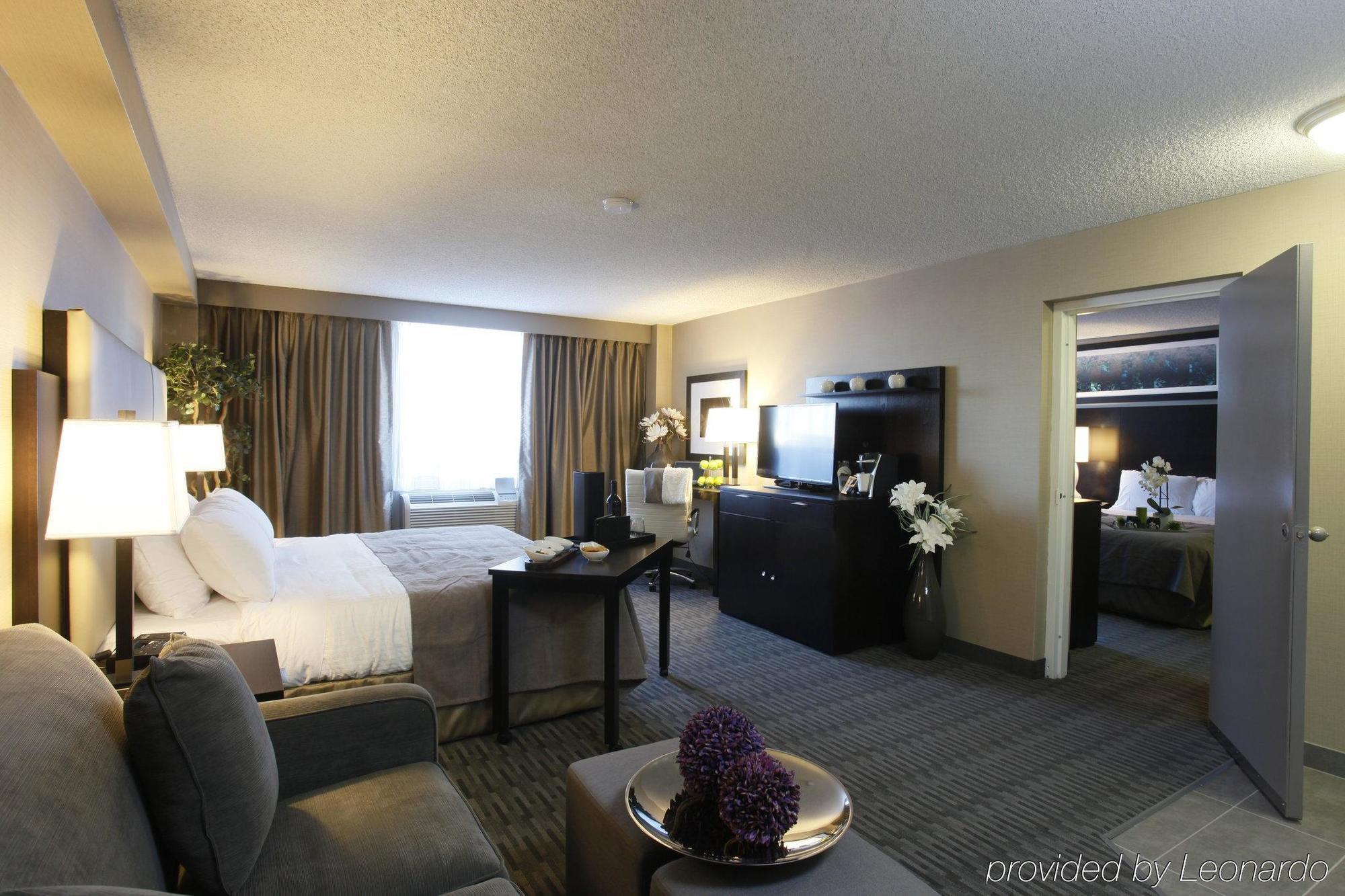 Pomeroy Hotel & Conference Centre Grande Prairie Buitenkant foto