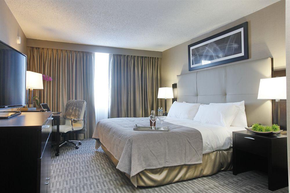 Pomeroy Hotel & Conference Centre Grande Prairie Buitenkant foto