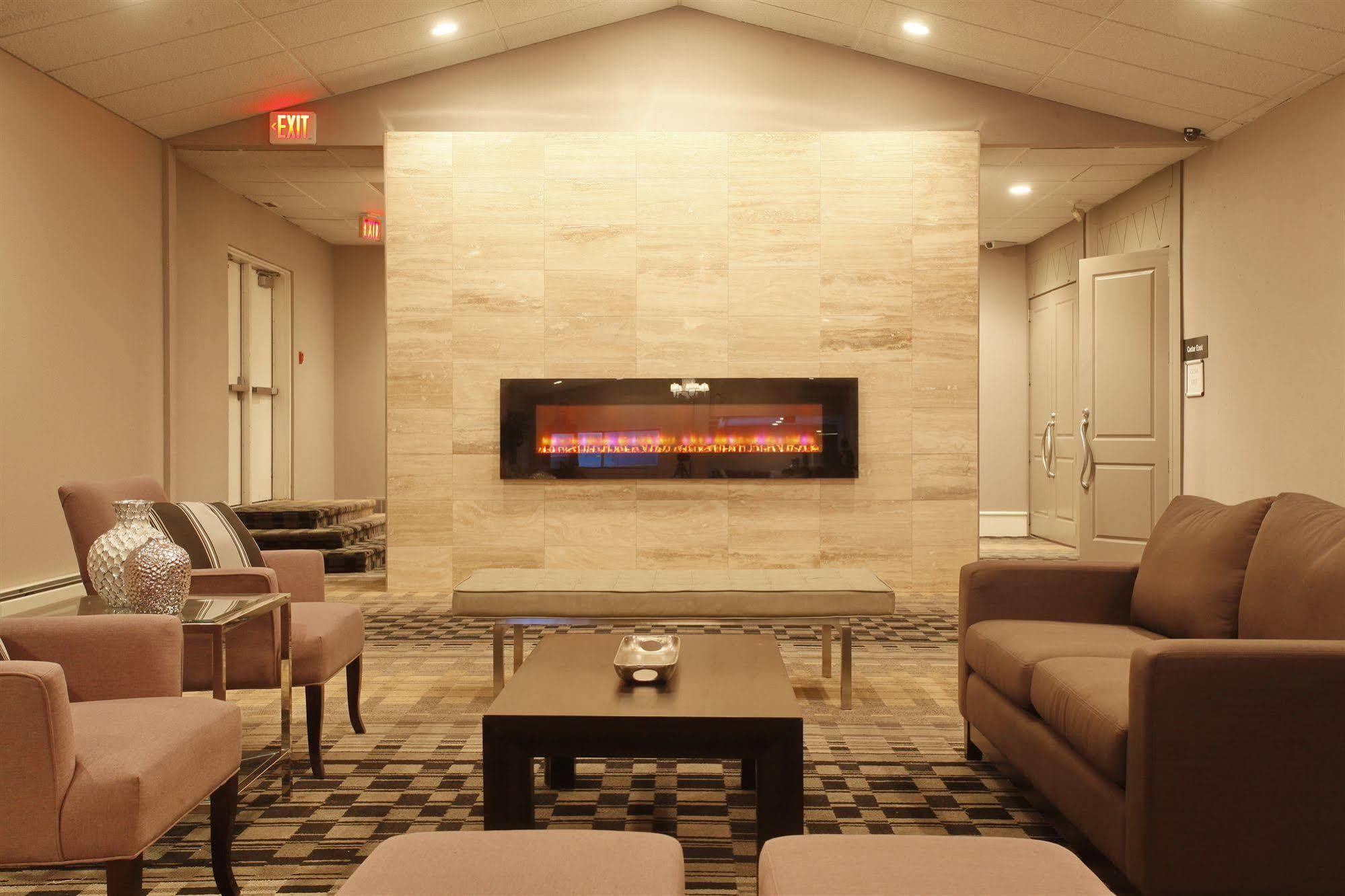 Pomeroy Hotel & Conference Centre Grande Prairie Buitenkant foto